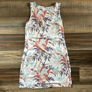 Columbia dress.  A pocket on each side. Size M